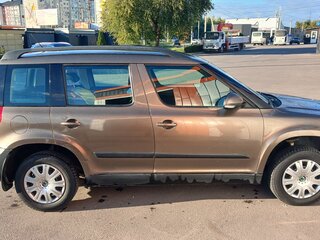 2011 Skoda Yeti I, коричневый, 735000 рублей, вид 5