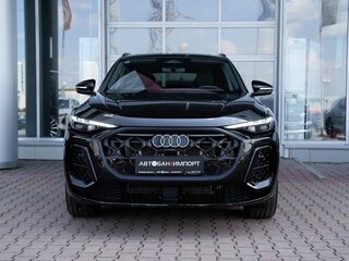 2026 Audi Q5 40 TFSI III (GU), чёрный, 7099900 рублей, вид 2