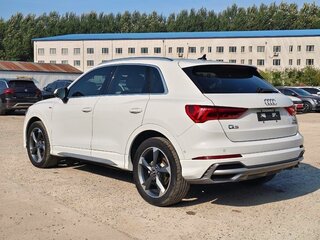 2022 Audi Q3 35 TFSI II (F3), белый, 2460000 рублей, вид 4
