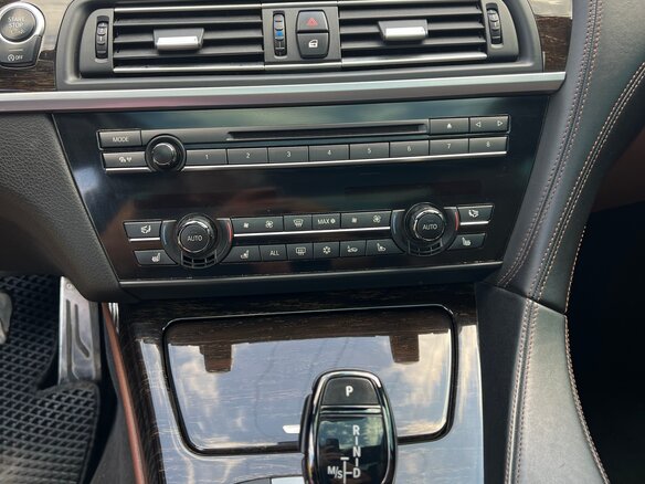2012 BMW 6 серии 640d xDrive III (F06/F13/F12), чёрный - вид 14