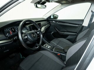 2020 Skoda Octavia IV (A8), белый, 2123000 рублей, вид 5