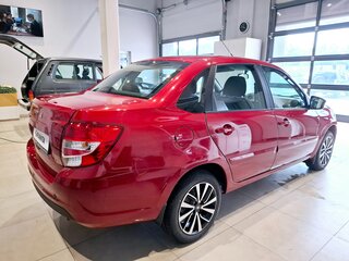 2025 Lada (ВАЗ) Granta I Рестайлинг, красный, 1339500 рублей, вид 2