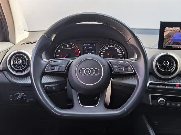 2023 Audi Q2 35 TFSI I Рестайлинг, серый, 1911255 рублей - вид 11