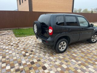 2020 Chevrolet Niva I Рестайлинг, чёрный, 735000 рублей, вид 4