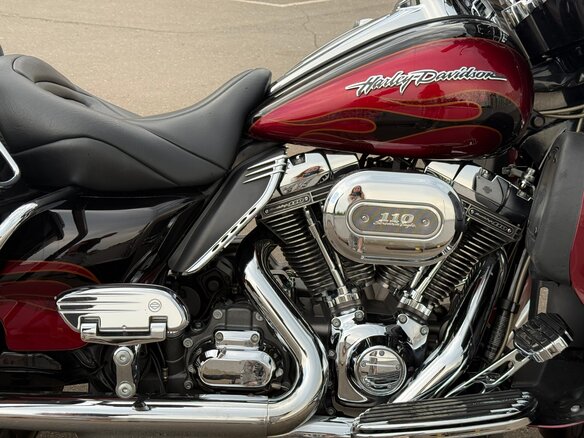 2011 Harley-Davidson Electra Glide, красный, 1050000 рублей - вид 9