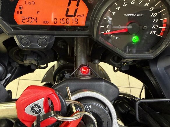 2011 Yamaha FZ1, чёрный, 690000 рублей - вид 9
