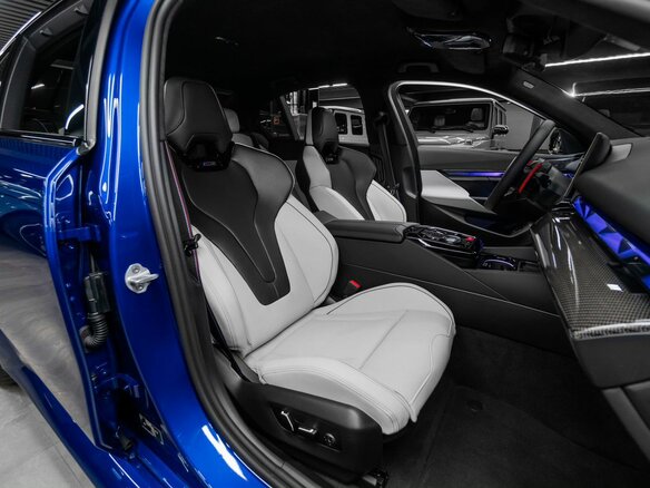 2026 BMW M5 VII (G90), синий, 22800000 рублей - вид 28