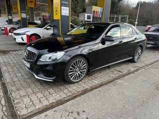 2014 Mercedes-Benz E-Класс 200 IV (W212, S212, C207) Рестайлинг, чёрный, 1800000 рублей, вид 1