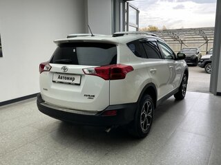 2013 Toyota RAV4 IV (XA40), белый, 2150000 рублей, вид 4