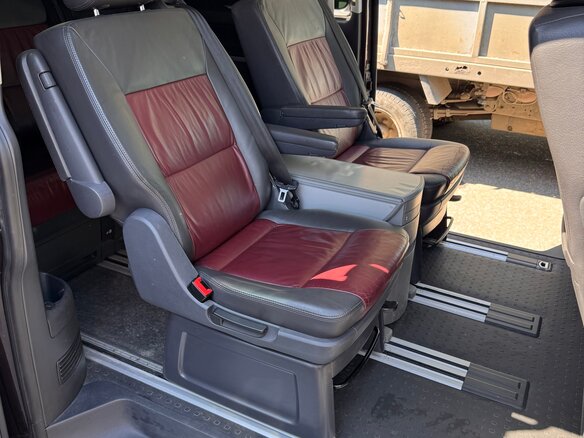 2008 Volkswagen Multivan T5, коричневый, 1580000 рублей - вид 16