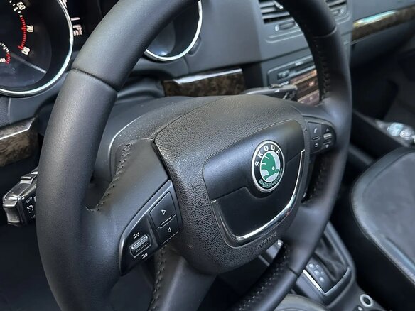 2013 Skoda Yeti I, белый - вид 19