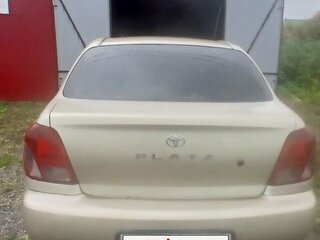 2001 Toyota Platz, бежевый, 300000 рублей, вид 2