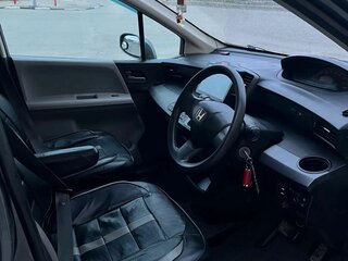 2009 Honda Freed I, серый, 890000 рублей, вид 5