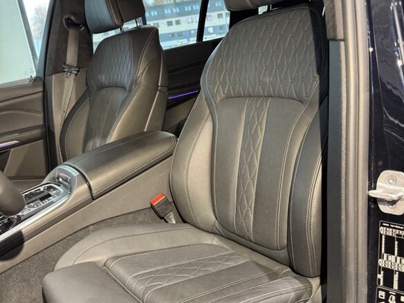 2020 BMW X7 M50d I (G07), чёрный - вид 28