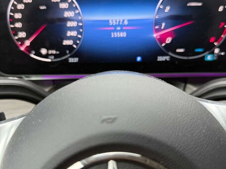 2024 Mercedes-Benz V-Класс Long 300 длинный III (W447) Рестайлинг 2, чёрный, 10000000 рублей, вид 4