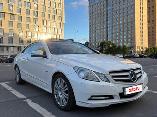 2011 Mercedes-Benz E-Класс 250 7G-Tronic IV (W212, S212, C207), белый, 1400000 рублей, вид 2