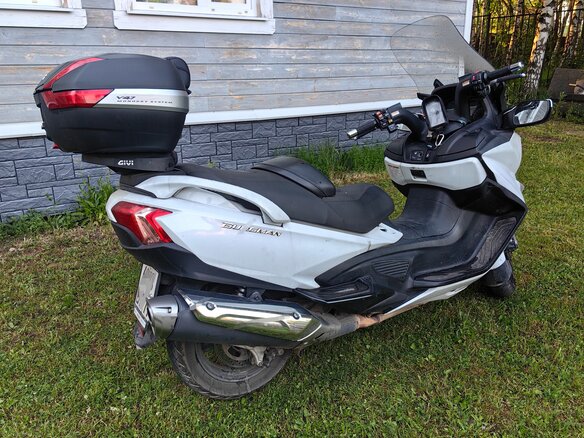 2013 Suzuki Burgman (SkyWave) 650, белый, 645000 рублей - вид 10