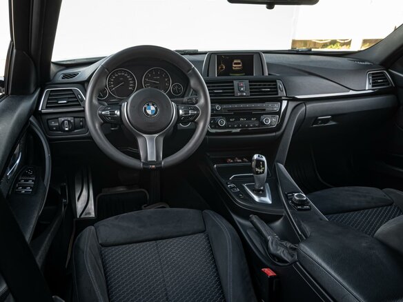 2016 BMW 3 серии 320i xDrive VI (F3x) Рестайлинг, белый - вид 5