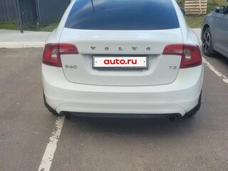 2014 Volvo S60 II Рестайлинг, белый, 1300000 рублей, вид 2
