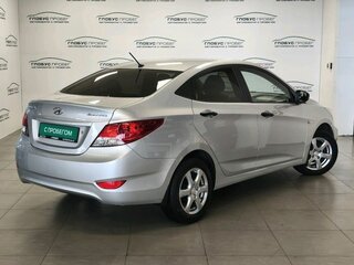 2011 Hyundai Solaris I, серебристый, 759000 рублей, вид 2
