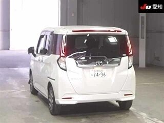 2023 Toyota Roomy I Рестайлинг, белый, 1100000 рублей, вид 2