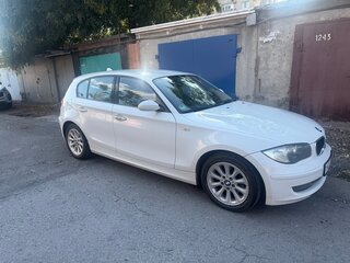 2007 BMW 1 серии 116i I (E81/E82/E87/E88) Рестайлинг, белый, 735000 рублей, вид 2