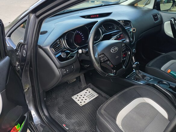 2012 Kia Ceed II, серый, 1200000 рублей - вид 13