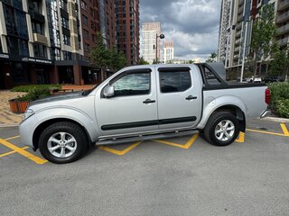 2013 Nissan Navara (Frontier) III (D40) Рестайлинг, серебристый, 1950000 рублей, вид 4