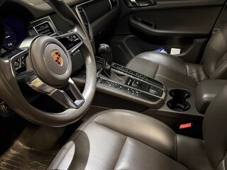 2017 Porsche Macan I, белый, 3500000 рублей, вид 3