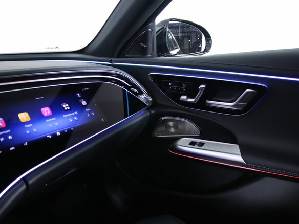 2026 Mercedes-Benz E-Класс 300 VI (W214, S214), чёрный - вид 14