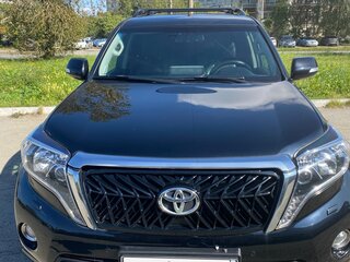 2016 Toyota Land Cruiser Prado 6-speed 150 Series Рестайлинг 1, чёрный, 3849000 рублей, вид 3