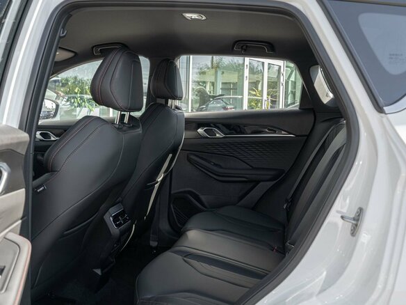 2026 Geely Coolray I Рестайлинг 2, белый, 2774990 рублей - вид 16
