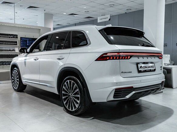 2026 Geely Monjaro I, белый, 4954990 рублей - вид 4