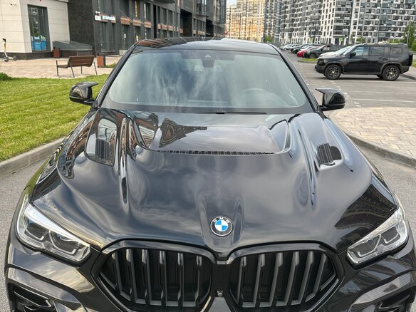 2021 BMW X6 40d III (G06), чёрный, 13500000 рублей - вид 2
