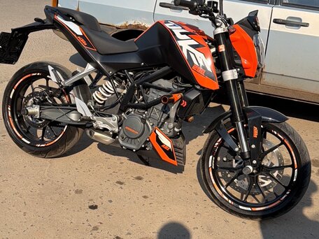 2013 KTM 200 Duke, оранжевый, 270000 рублей, вид 5