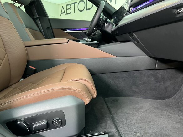 2025 BMW 5 серии 530i xDrive VIII (G60/G61/G68), серый - вид 11
