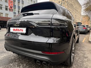 2020 Porsche Cayenne E-Hybrid III, чёрный, 8700000 рублей, вид 5