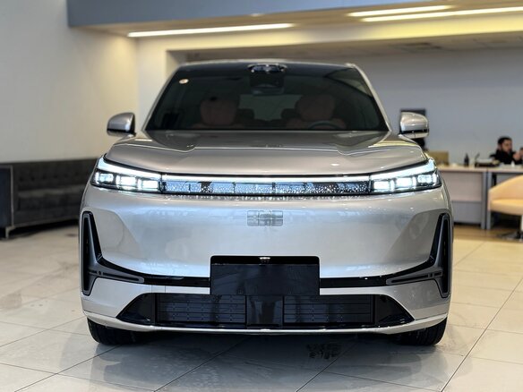 2025 Geely Galaxy M9 210, серебристый, 6700000 рублей - вид 2