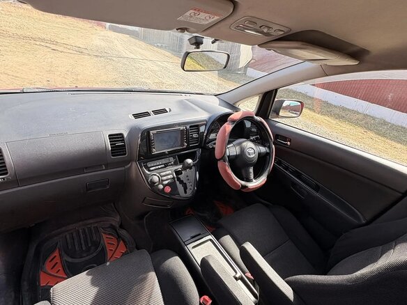 2003 Toyota Wish I, красный, 660000 рублей - вид 4