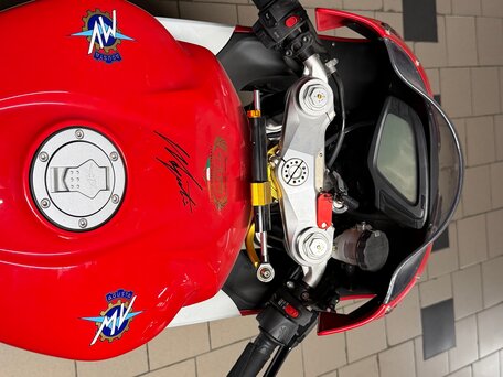 2014 MV Agusta F3 800, красный, 2200000 рублей, вид 4