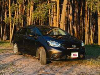 2020 Honda Fit IV, коричневый, 1440000 рублей, вид 3