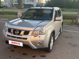 2012 Nissan X-Trail II Рестайлинг, серебристый, 1050000 рублей, вид 1