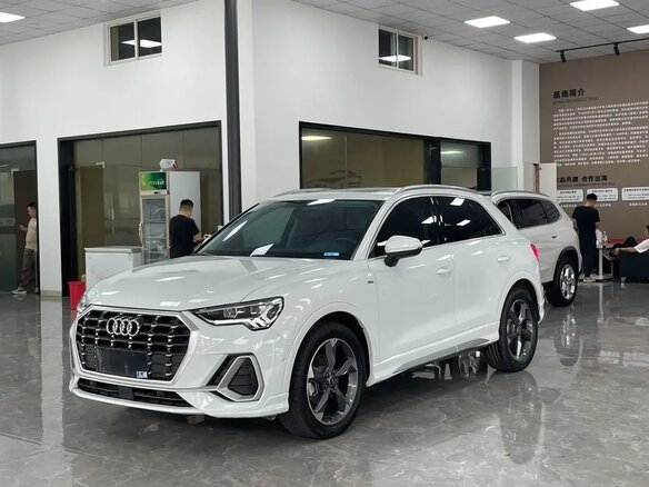2023 Audi Q3 35 TFSI II (F3), белый