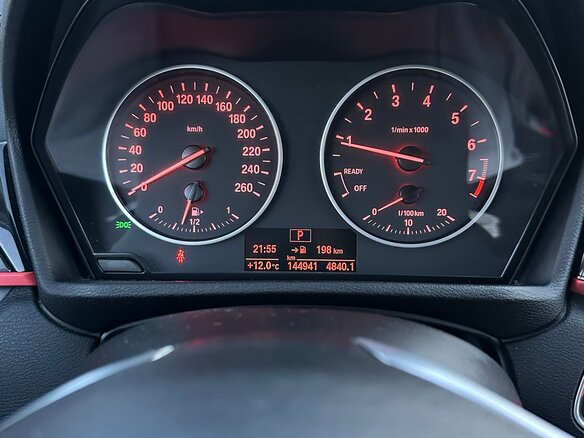 2017 BMW X1 20i xDrive II (F48), чёрный, 2350000 рублей - вид 12