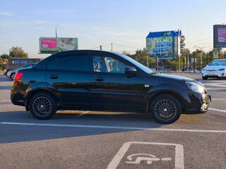 2010 Kia Rio II Рестайлинг, чёрный, 505000 рублей, вид 5