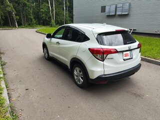 2019 Honda Vezel I Рестайлинг, белый, 1800000 рублей, вид 5