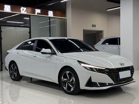 2022 Hyundai Elantra VII (CN7), белый, 1400000 рублей, вид 3