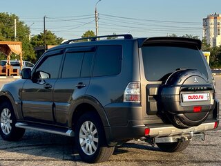 2013 Mitsubishi Pajero IV Рестайлинг 1, серый, 2500000 рублей, вид 5