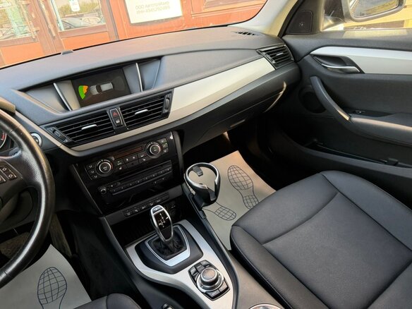 2014 BMW X1 20i I (E84) Рестайлинг, коричневый, 1480000 рублей - вид 15
