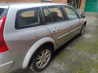 2008 Renault Megane II Рестайлинг, серебристый, 350000 рублей, вид 2